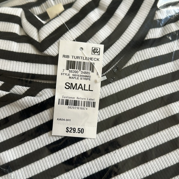 Rib Turtleneck Striped - Picture 3 of 3